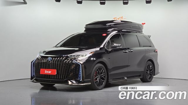 Toyota Sienna 2.5 Hybrid AWD — пробег 29 917 км — фото 1 из 5