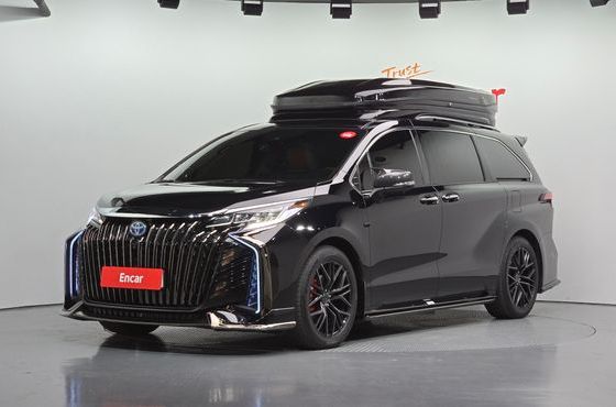 Toyota Sienna 2.5 Hybrid AWD — пробег 29 917 км — фото 1 из 5