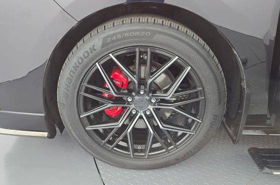 Toyota Sienna 2.5 Hybrid AWD — пробег 29 917 км — фото 5 из 5