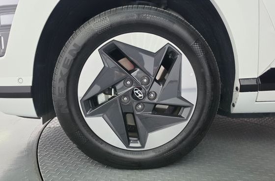 Hyundai Kona Long Range Premium — пробег 38 045 км — фото 5 из 5