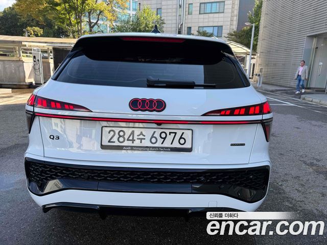 Audi Q3 TFSI Quattro S Line Black Edition — пробег 6 492 км — фото 4 из 5