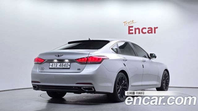 Hyundai Genesis из Кореи Encar