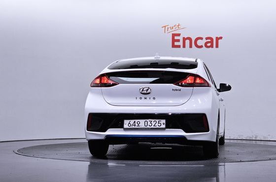 Hyundai Ioniq N — пробег 188 357 км — фото 4 из 5