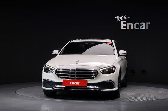 Mercedes-Benz E-Class E300e 4MATIC Exclusive — пробег 52 532 км — фото 3 из 5