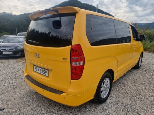 Hyundai Starex 12-Seater Wagon CVX Luxury — пробег 137 000 км — фото 5 из 5