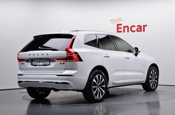 Volvo XC60 B5 Ultra Bright — пробег 13 378 км — фото 2 из 5
