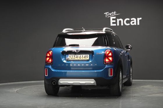 Mini Countryman Classic Plus Lite 2nd — пробег 127 360 км — фото 4 из 5