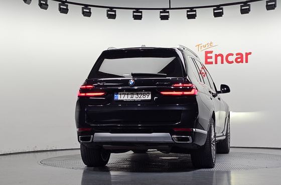 BMW X7 xDrive 40i Design Pure Excellence 6-Seater — пробег 26 714 км — фото 4 из 5