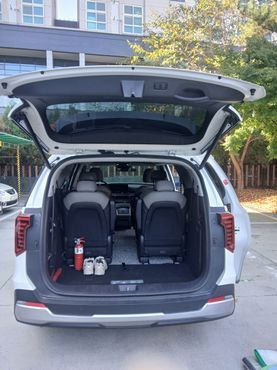 Kia Carnival HEV 9 seater Prestige — пробег 40 950 км — фото 5 из 5