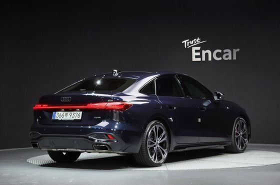 Audi A5 40 TFSI Quattro S Line Black Edition — пробег 6 587 км — фото 2 из 5