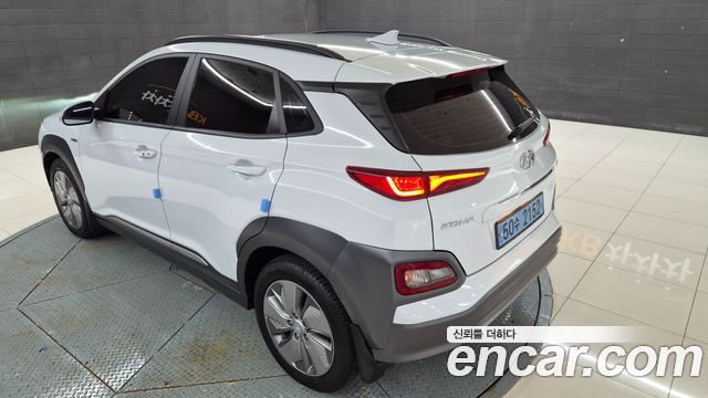 Hyundai Kona Premium — пробег 81 600 км — фото 3 из 5
