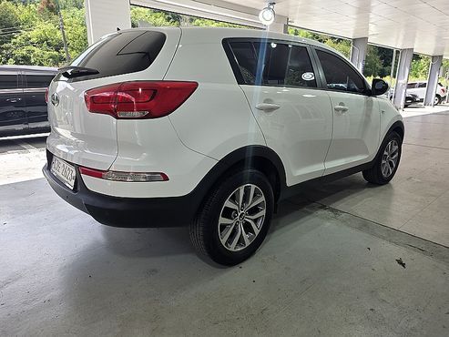 Kia Sportage Diesel 2WD Luxury — пробег 208 731 км — фото 4 из 5