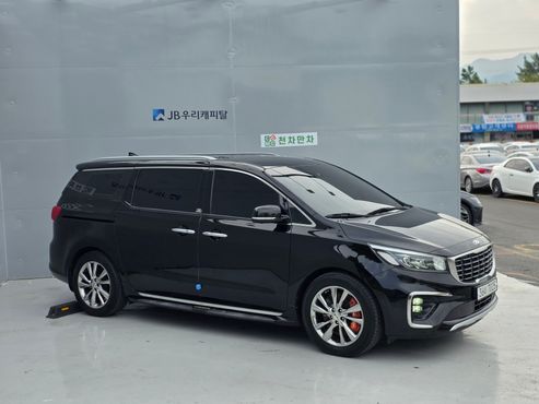 Kia Carnival 9-Seater Noblesse Special — пробег 126 142 км — фото 3 из 5