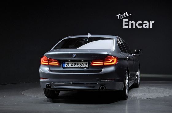 BMW 5-Series 530i Luxury Plus — пробег 68 047 км — фото 4 из 5