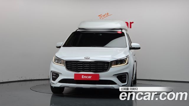 Kia Carnival Gasoline 9-Seater Hi-Limousine Noblesse Special — пробег 131 137 км — фото 3 из 5