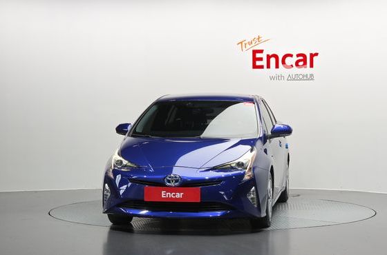 Toyota Prius 1.8 E — пробег 87 613 км — фото 3 из 5