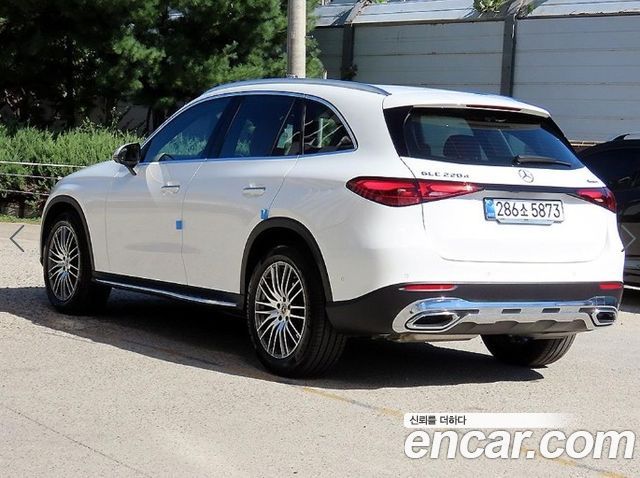 Mercedes-Benz GLC-Class GLC220 d 4MATIC — пробег 3 272 км — фото 3 из 5