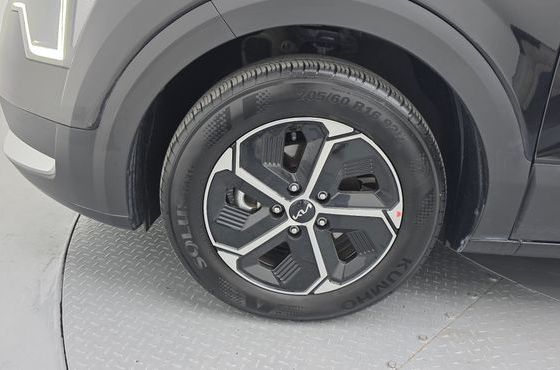 Kia Niro Prestige — пробег 29 977 км — фото 5 из 5