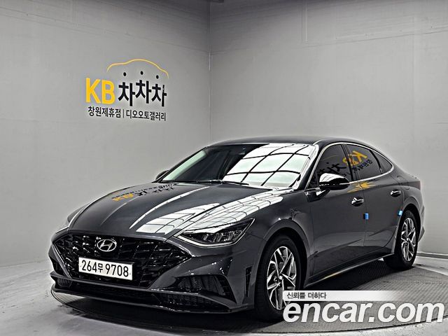 Hyundai Sonata 2.0 Premium Plus — пробег 65 477 км — фото 1 из 5