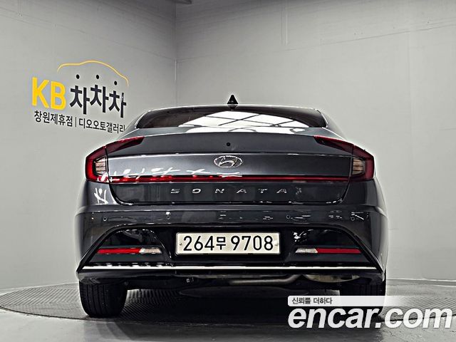 Hyundai Sonata 2.0 Premium Plus — пробег 65 477 км — фото 4 из 5