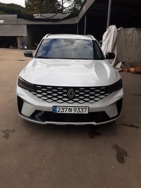 Renault (Samsung) Grand Koleos 1.5 E-TECH Iconic 2WD — пробег 7 км — фото 3 из 5