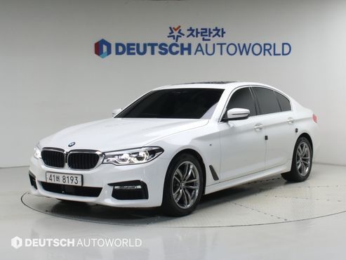 BMW 5-Series 520d M Sport package — пробег 105 431 км — фото 1 из 5