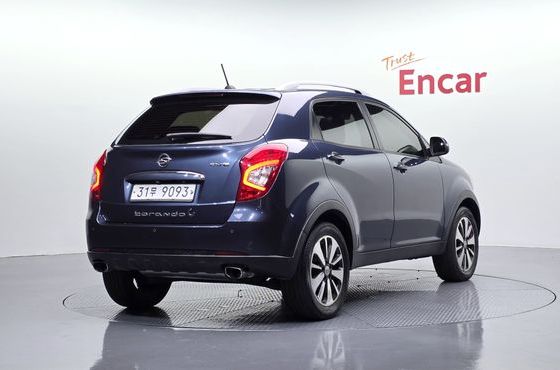 Ssangyong KORANDO 2.0 CVT 2WD Deluxe — пробег 192 368 км — фото 2 из 5