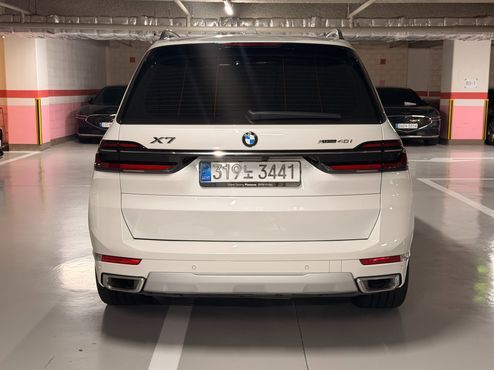 BMW X7 xDrive 40i Design Pure Excellence 7-Seater — пробег 33 906 км — фото 5 из 5