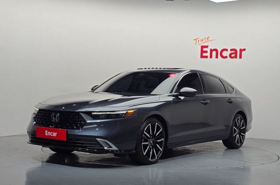 Honda Accord 2.0 Hybrid Touring — пробег 16 141 км — фото 1 из 5