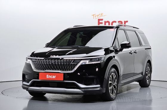 Kia Carnival Diesel 9-Seater Prestige — пробег 62 240 км — фото 1 из 5