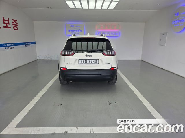 Jeep Cherokee 2.4 Longitude High AWD — пробег 109 171 км — фото 4 из 5