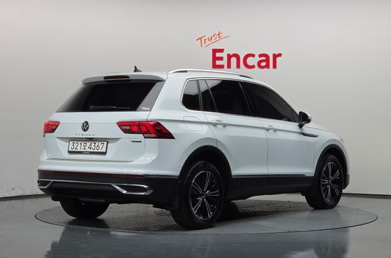 Volkswagen Tiguan 2.0 TDI 4-Motion Premium — пробег 122 205 км — фото 2 из 5