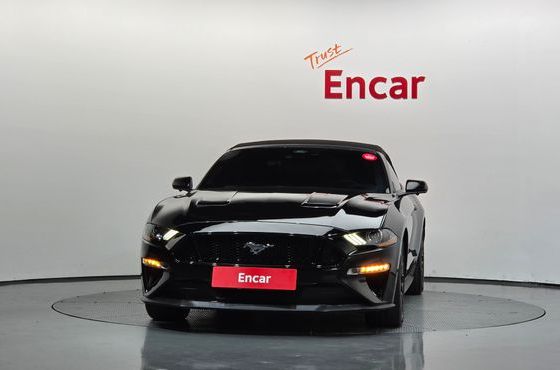 Ford Mustang GT Convertible — пробег 26 630 км — фото 3 из 5
