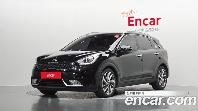 Kia Niro Prestige — пробег 161 530 км — фото 1 из 5
