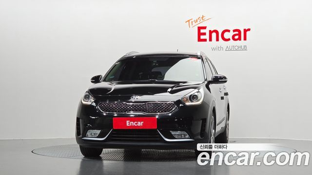 Kia Niro Prestige — пробег 161 530 км — фото 3 из 5