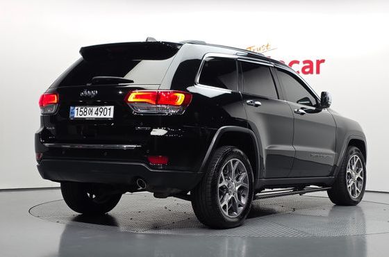 Jeep Cherokee 3.6 Limited WK2 — пробег 86 135 км — фото 2 из 5