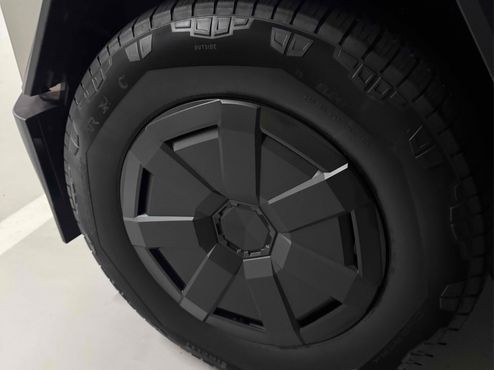 Tesla Cybertruck AWD — пробег 19 880 км — фото 5 из 5