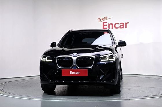 BMW iX3 M Sports — пробег 65 612 км — фото 3 из 5