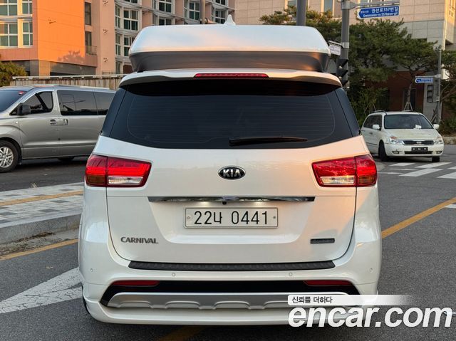 Kia Carnival из Кореи Encar