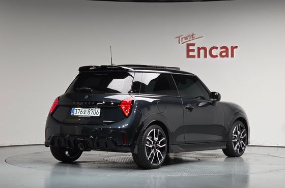 Mini Cooper JCW — пробег 1 270 км — фото 2 из 5