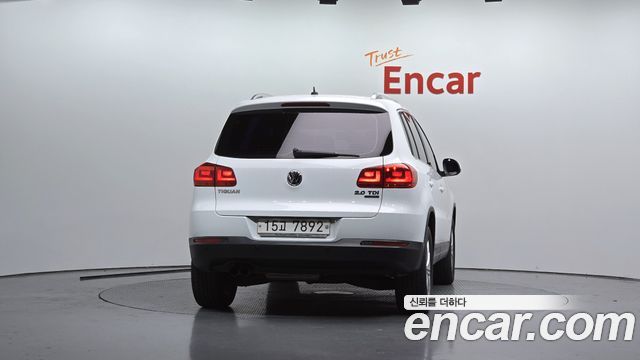 Volkswagen Tiguan 2.0 TDI Comfort 5N — пробег 112 048 км — фото 4 из 5