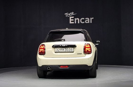 Mini Cooper 5Door HIGH 3rd — пробег 88 644 км — фото 4 из 5