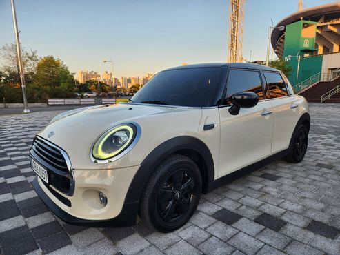 Mini Cooper Standard Third Generation — пробег 67 926 км — фото 1 из 5