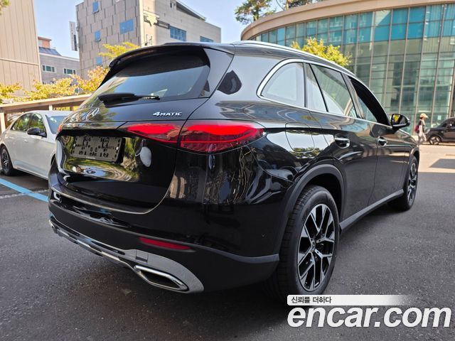 Mercedes-Benz GLC-Class GLC220 d 4MATIC — пробег 10 км — фото 4 из 5