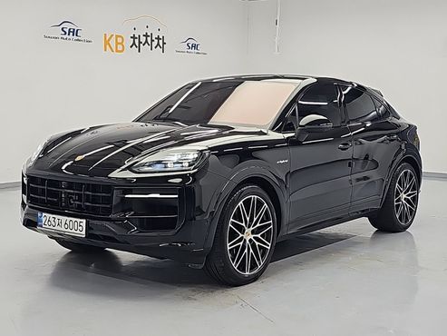 Porsche Cayenne 3.0 E-Hybrid Coupe — пробег 7 364 км — фото 5 из 5