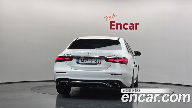 Mercedes-Benz E-Class из Кореи Encar