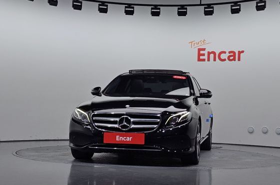 Mercedes-Benz E-Class E300 4MATIC Avnatgarde — пробег 116 890 км — фото 3 из 5