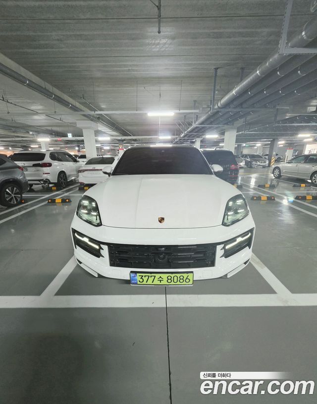 Porsche Cayenne 3.0 E-Hybrid Coupe — пробег 13 000 км — фото 3 из 5