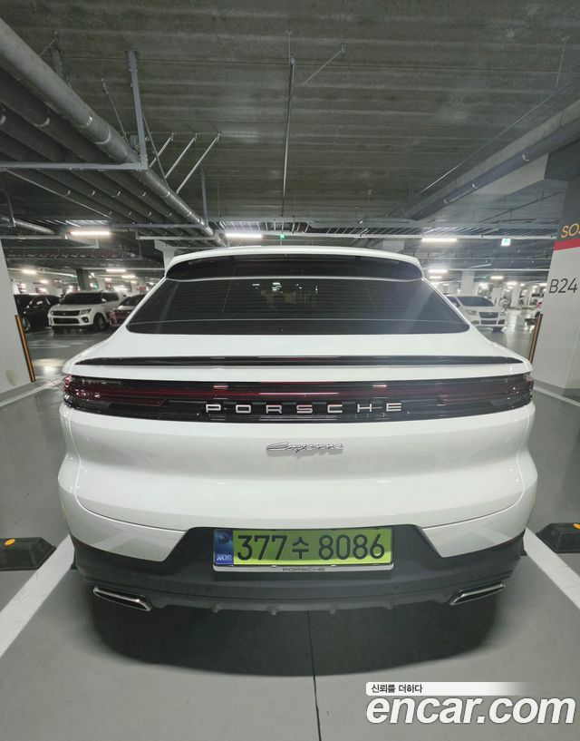 Porsche Cayenne 3.0 E-Hybrid Coupe — пробег 13 000 км — фото 4 из 5