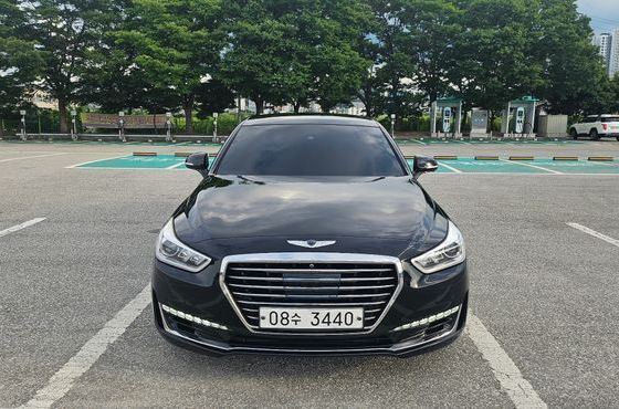 Genesis EQ900 3.3 T-GDI AWD Premiun Luxury — пробег 152 414 км — фото 1 из 5